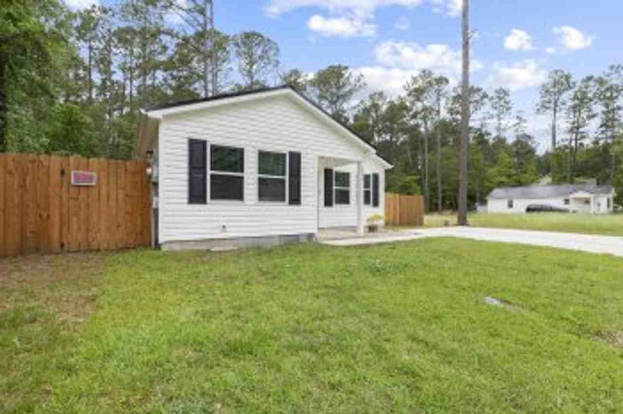 629 Walnut Dr - Photo 3 of 24