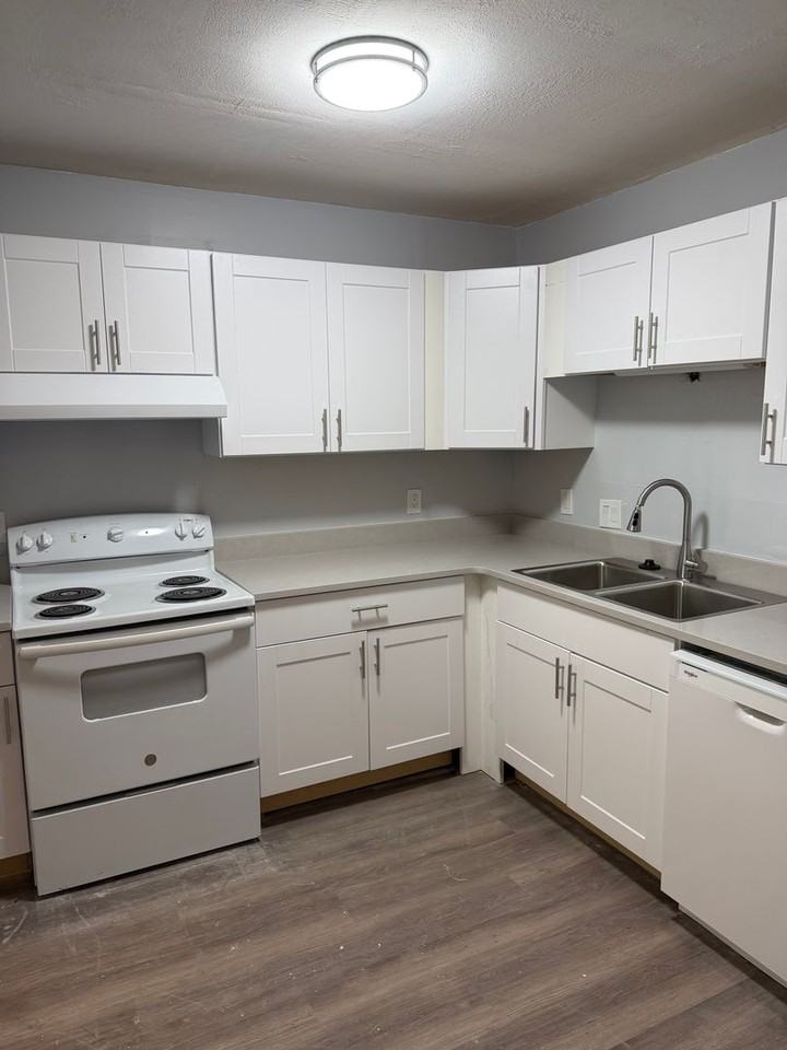 2511 Old Bainbridge Rd - Photo 3 of 19
