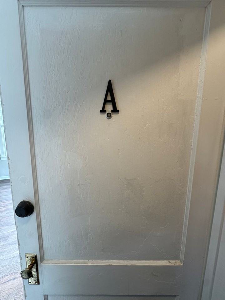 3017 Mcqueen St - Photo 2 of 10