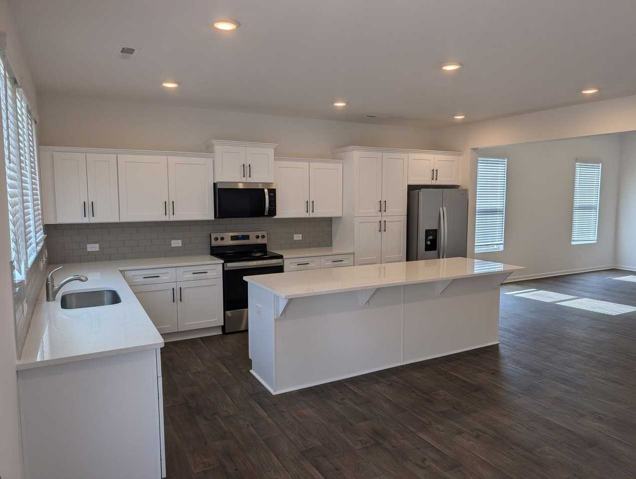 437 Gentle Bend Cv - Photo 5 of 14