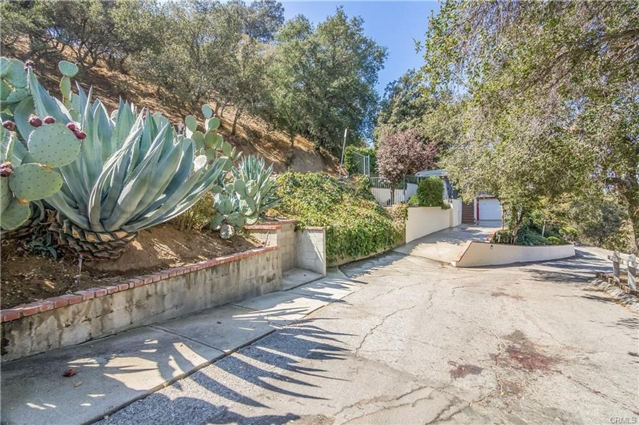 7036 Highcliff Trl - Photo 3 of 34
