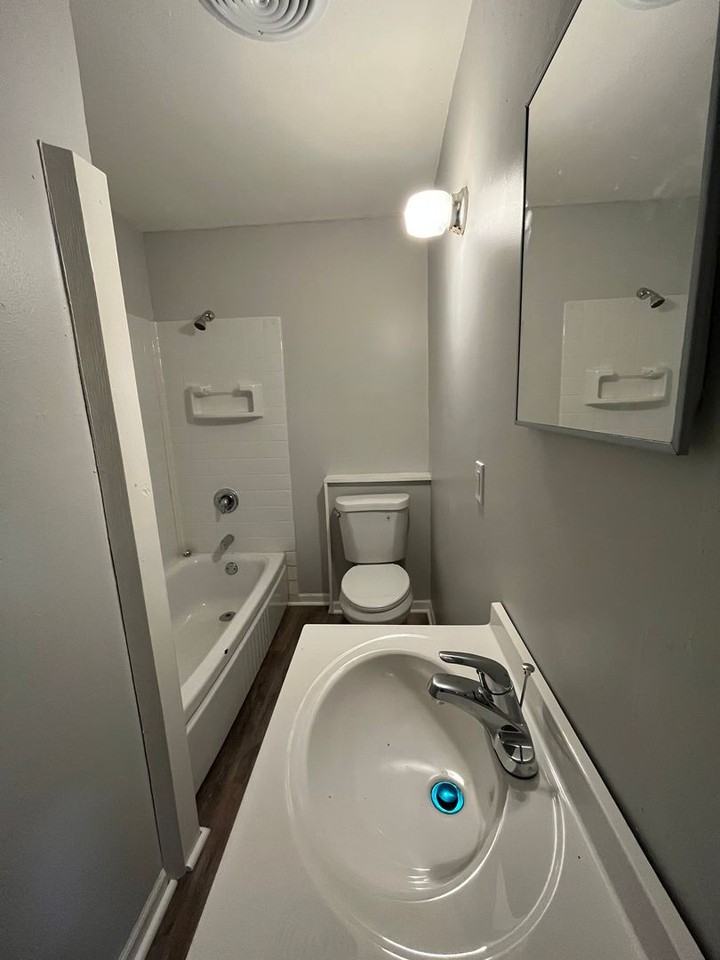 1010 40th Ave - Photo 5 of 8