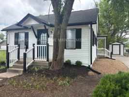 featured image of 213 W Allison St