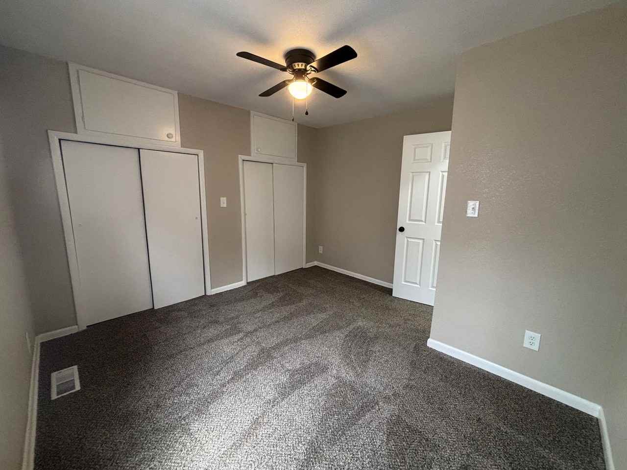 213 W Allison St - Photo 6 of 11