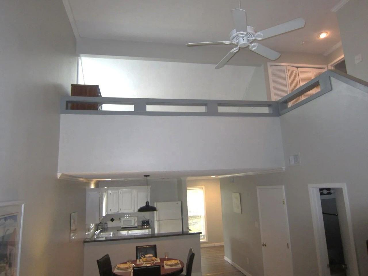 1405 Harbourside Dr - Photo 5 of 11