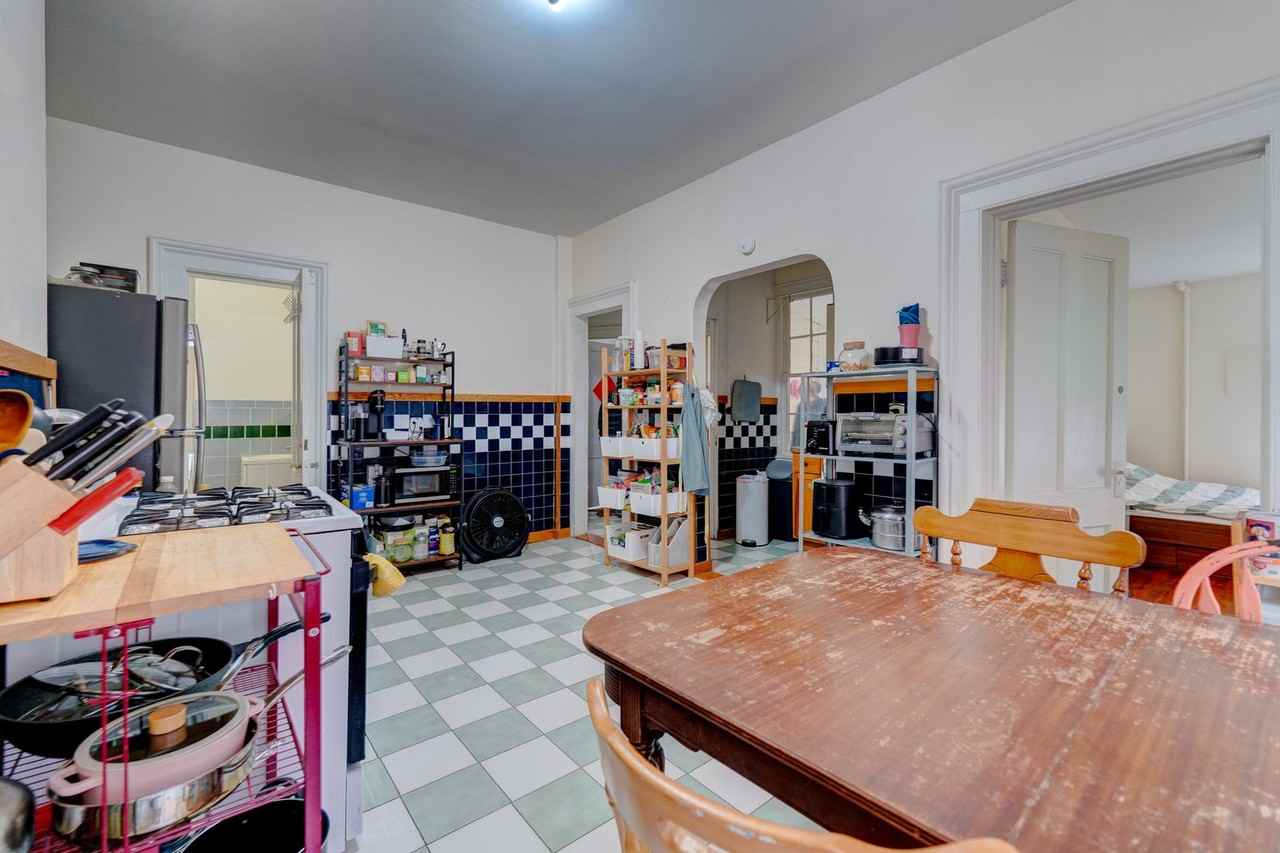 295-297 Humphrey St - Photo 4 of 28