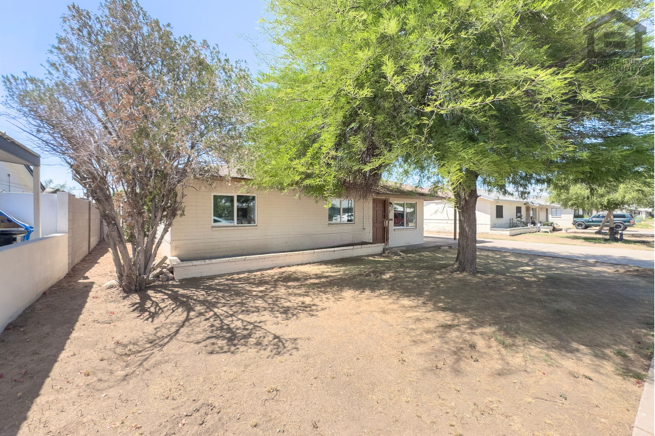 6532 N 19th Dr - Photo 4 of 27