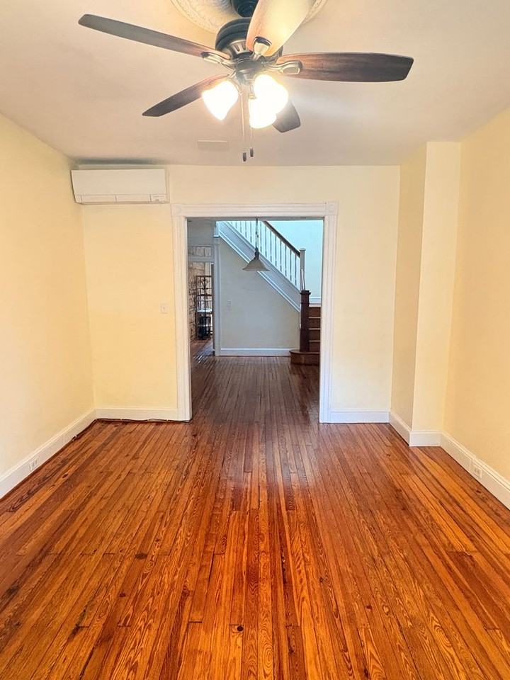 620 W 33rd St - Photo 4 of 24