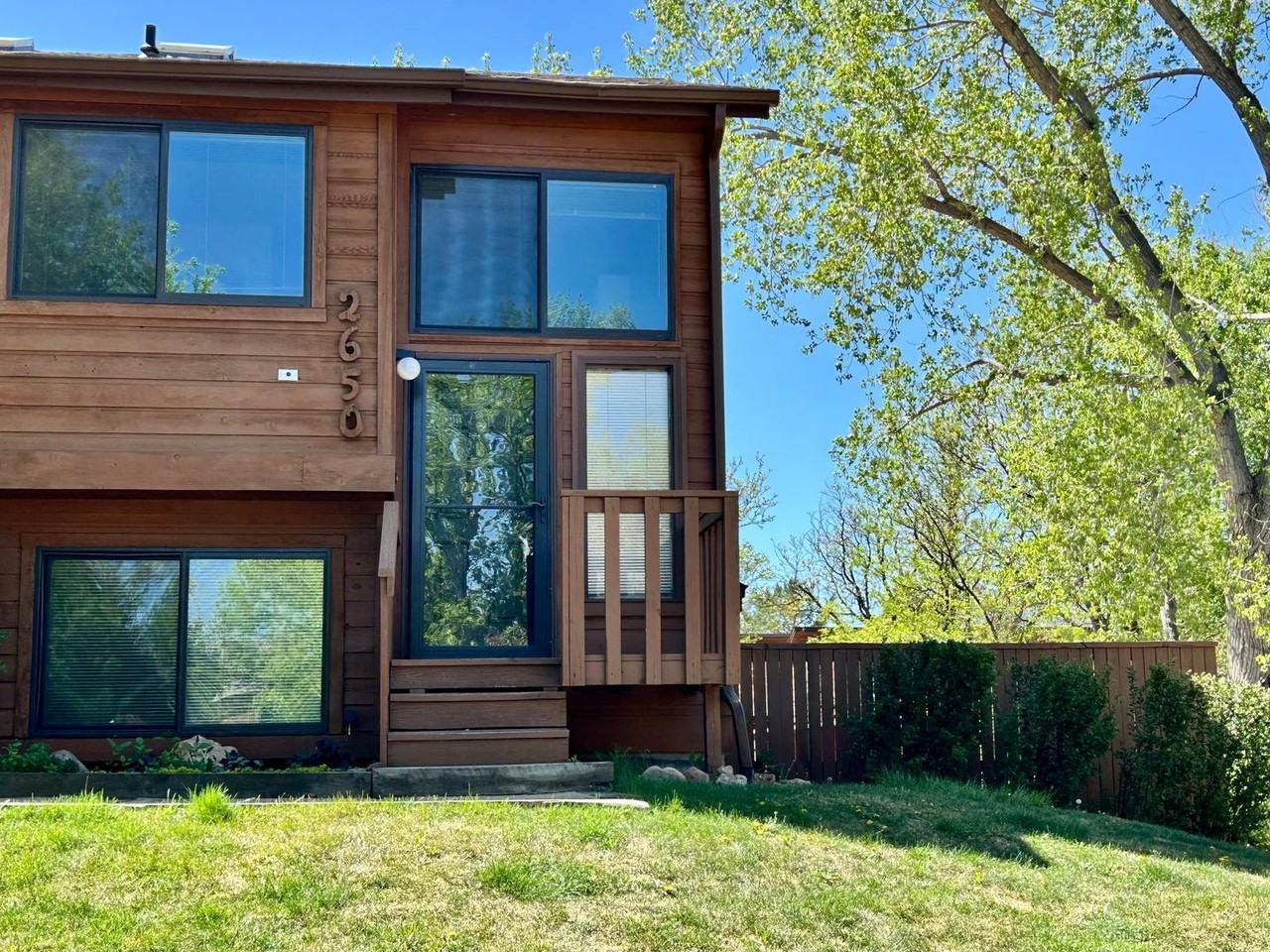 2650 Juniper Ave - Photo 2 of 50