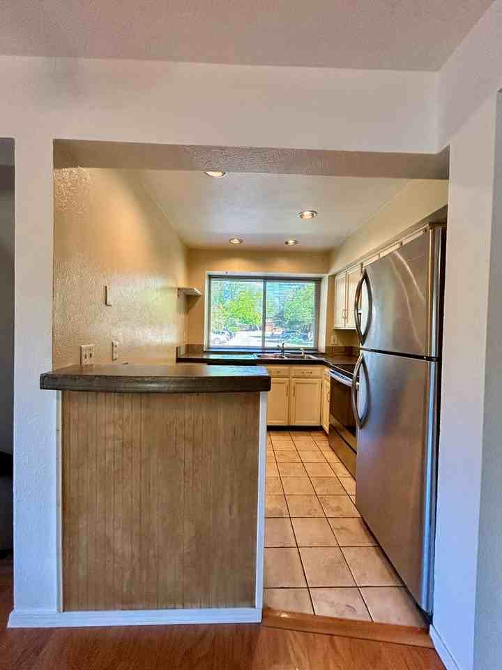 2650 Juniper Ave - Photo 7 of 50