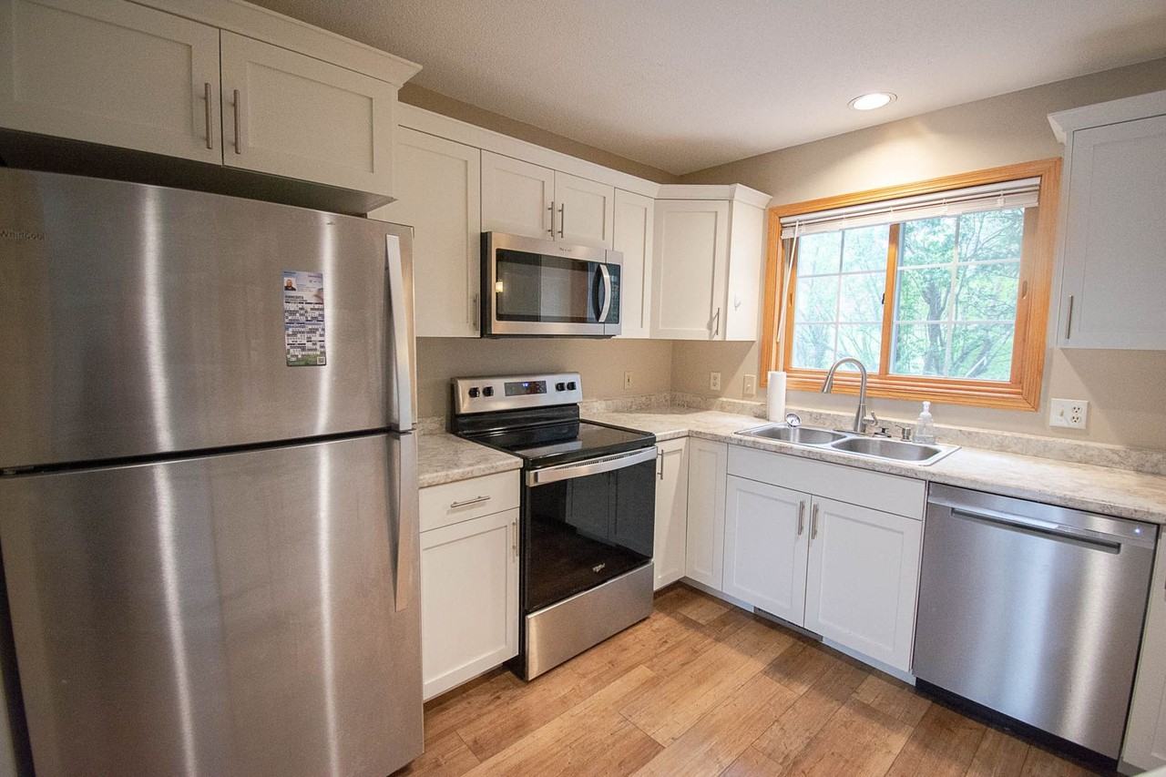 2607 Tuxedo Ln Nw - Photo 5 of 28