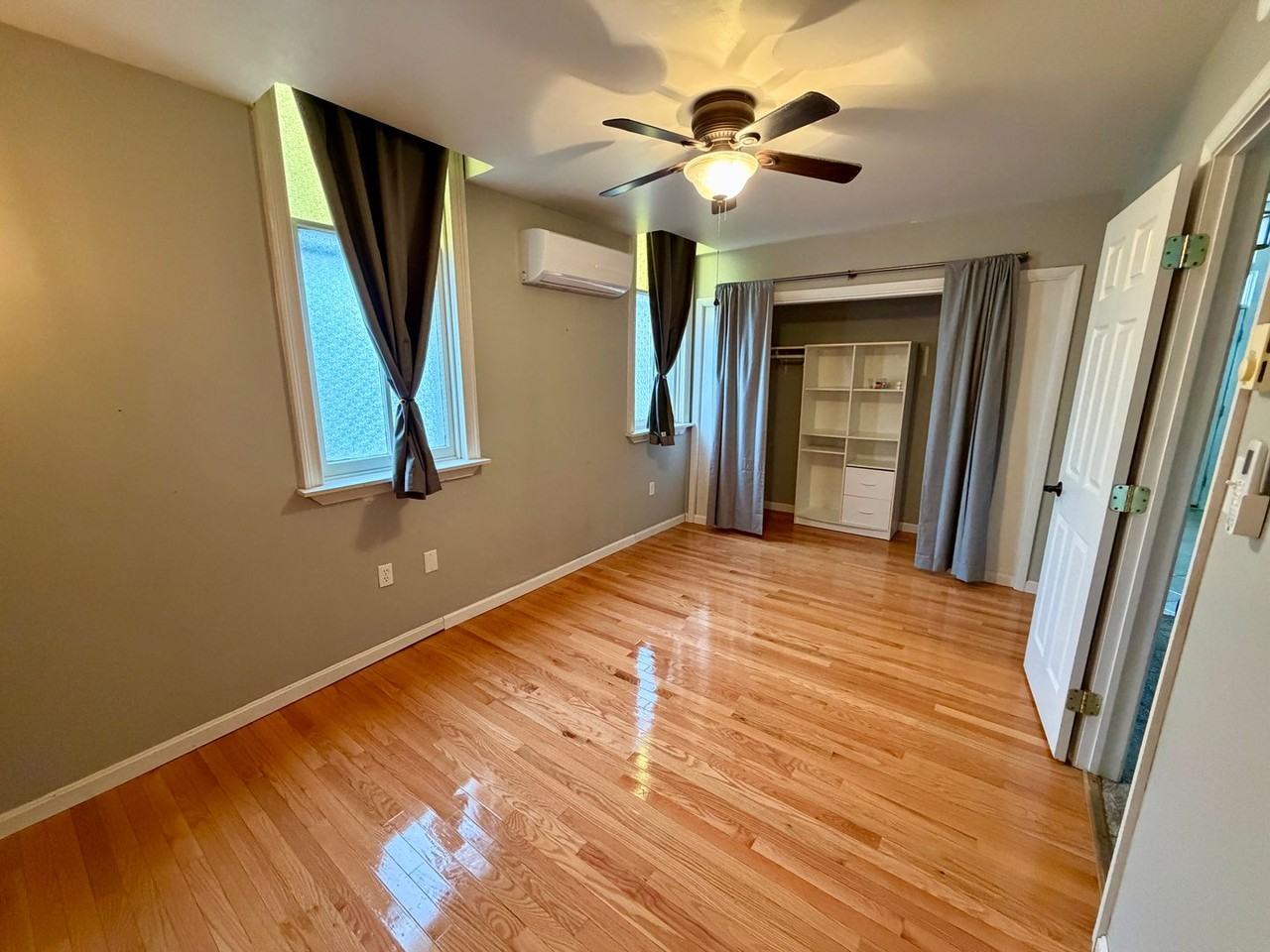 309 Mill St - Photo 6 of 10