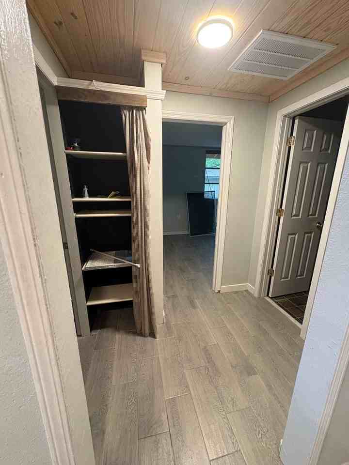 2538 Cleveland Rd - Photo 3 of 10