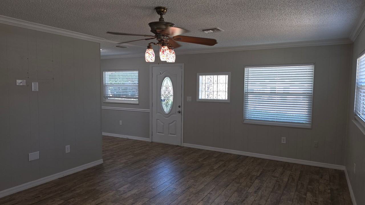 607 Patricia Ave - Photo 3 of 25