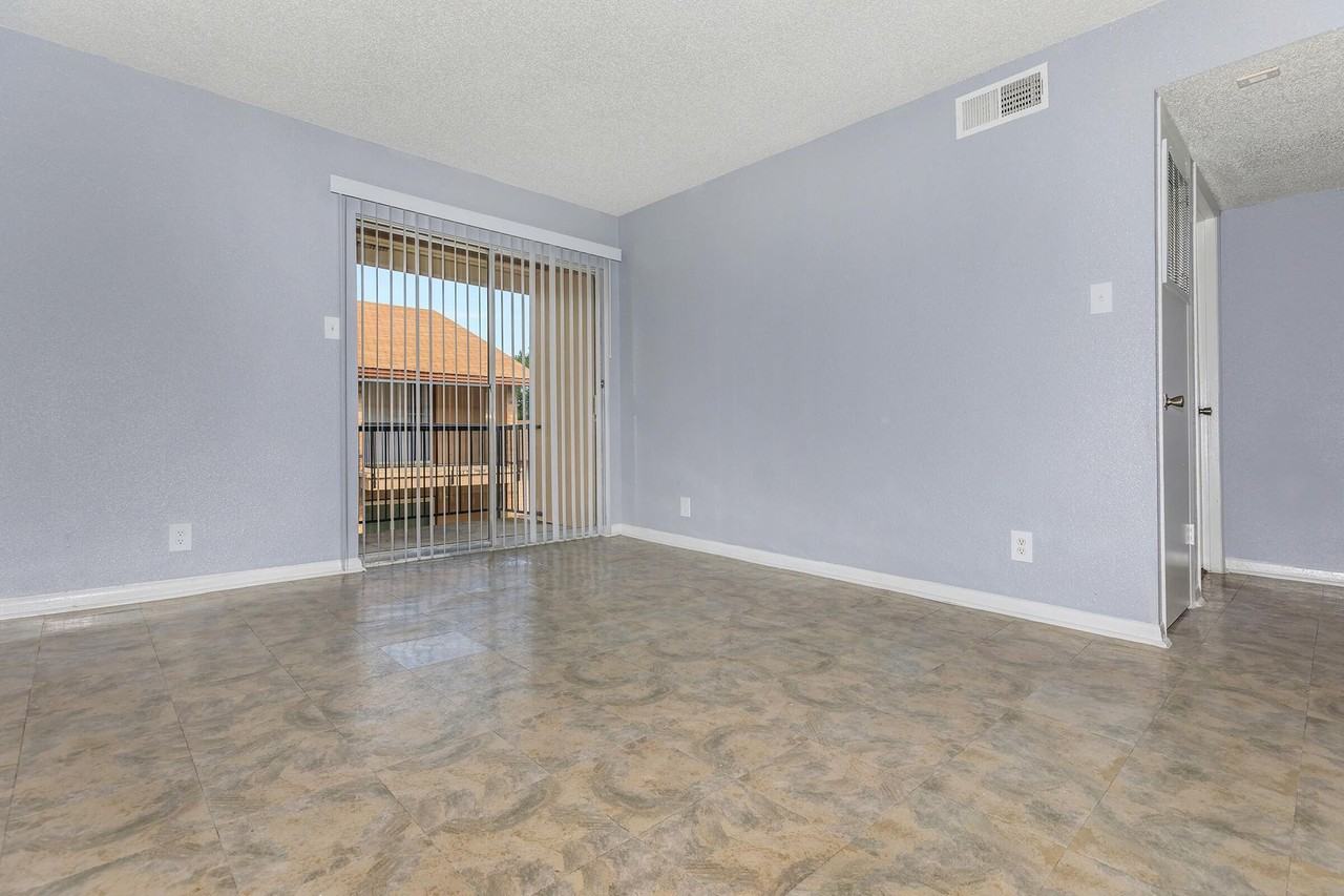 Port Arthur Park Apartments - Photo 6 of 11