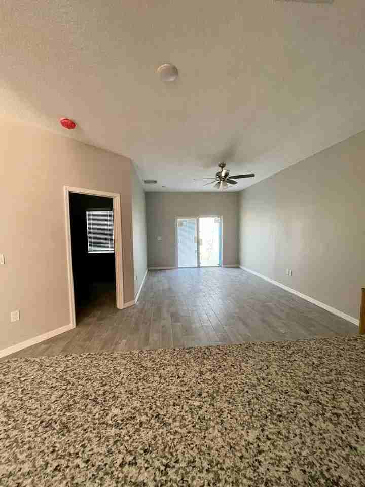 405 Bedlington Ct - Photo 2 of 21