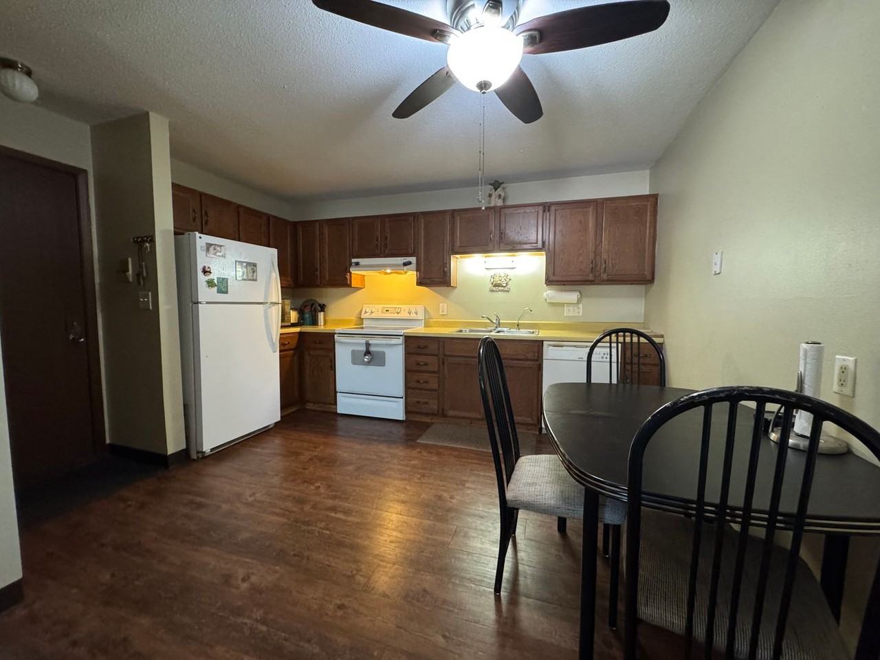 3712 S Terry Ave - Photo 3 of 18