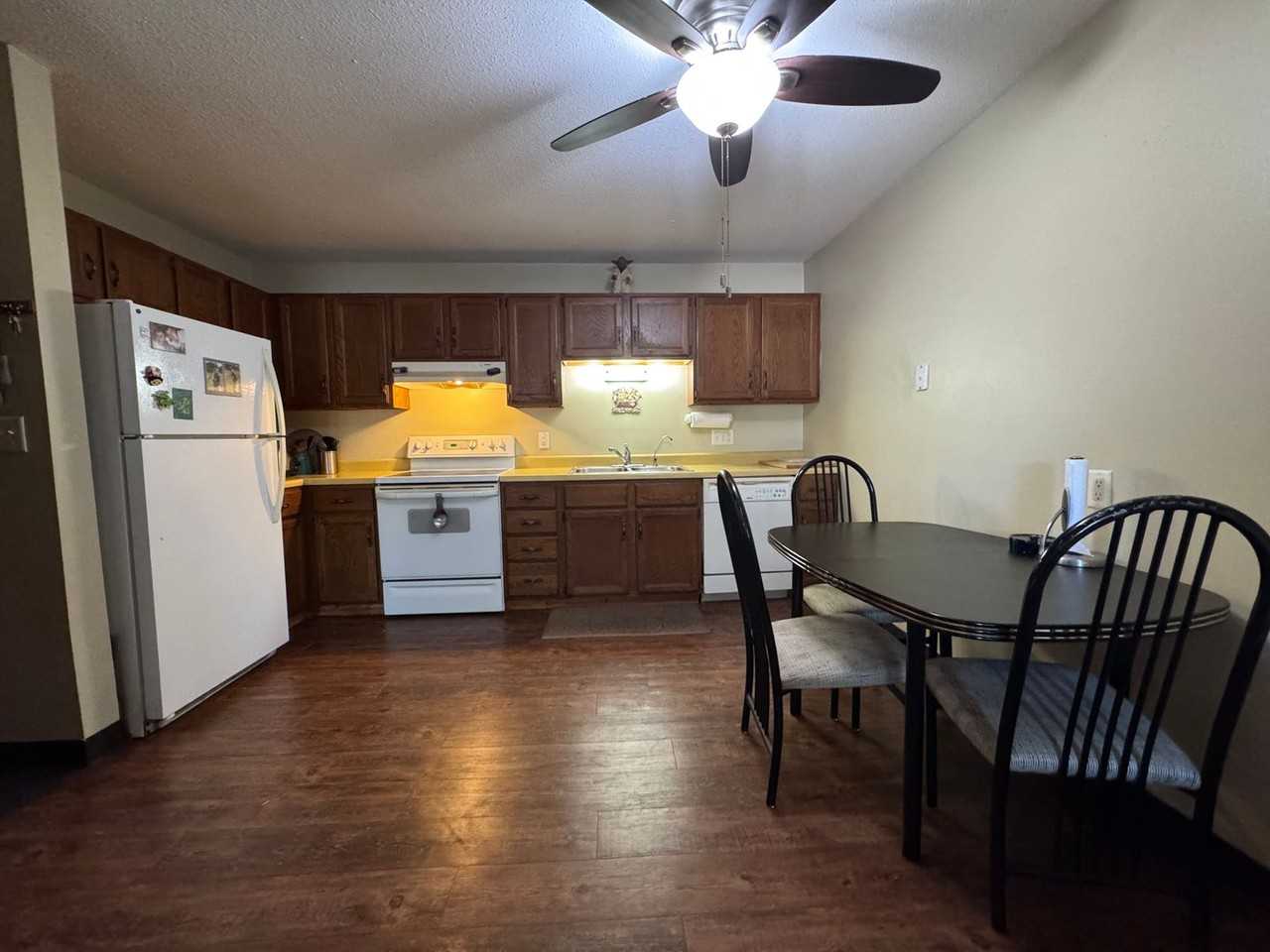 3712 S Terry Ave - Photo 4 of 18