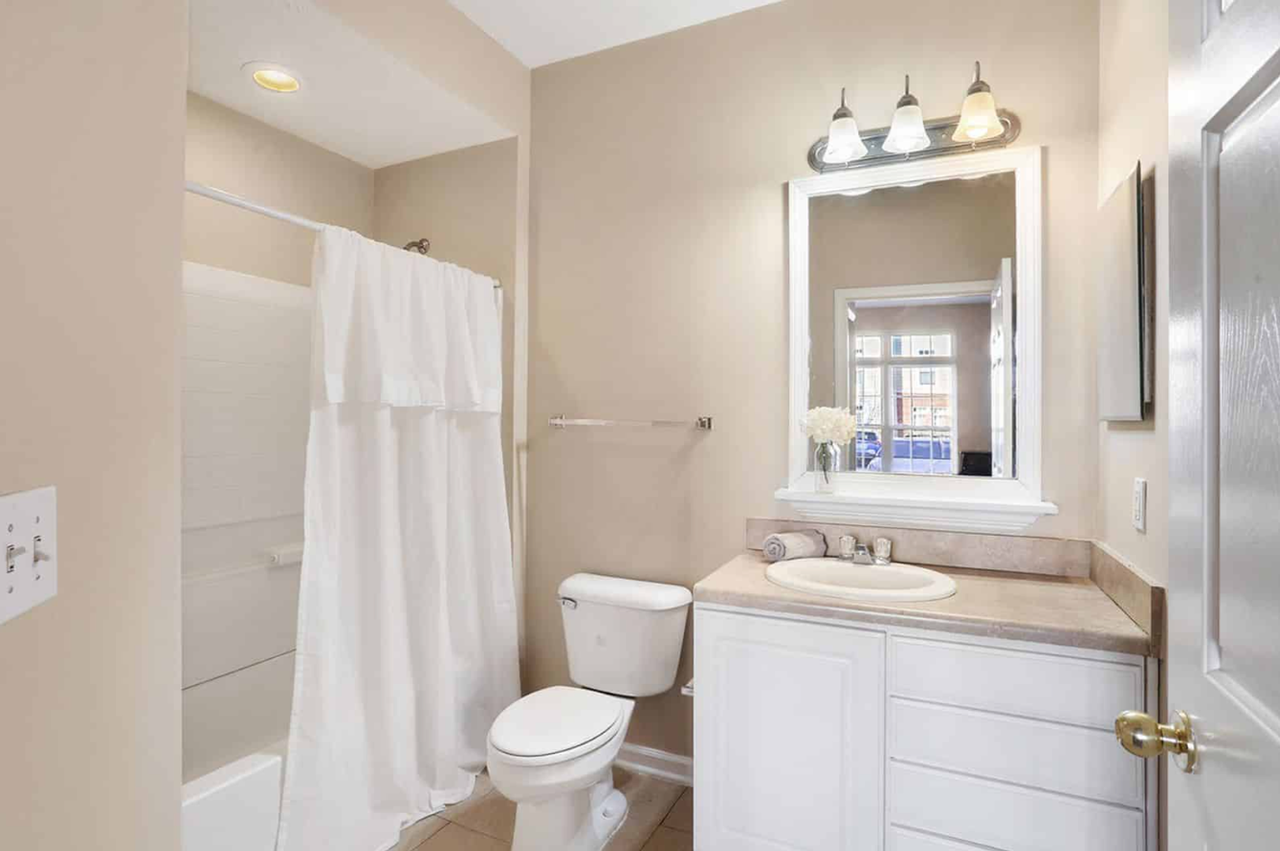 1905 N Lincoln Ave #127 - Photo 4 of 4