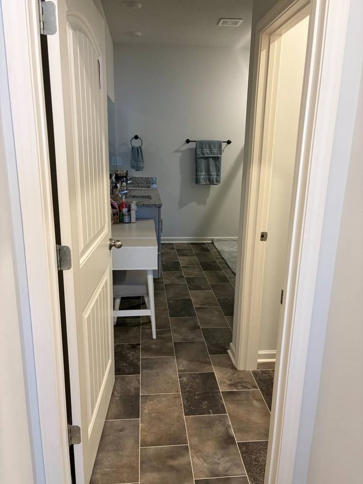 7979 Hickory Meadow Rd - Photo 5 of 23