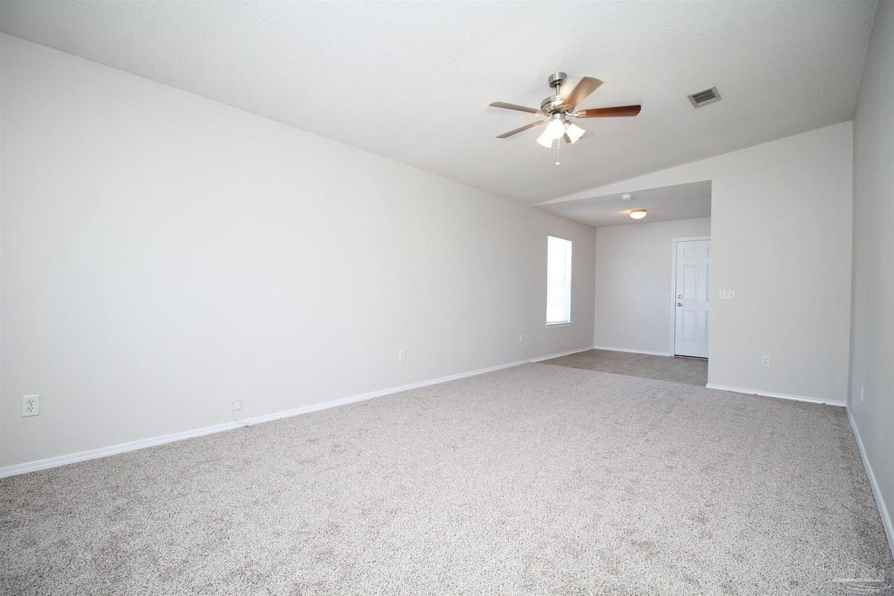 509 Wood Crest Way - Photo 2 of 21