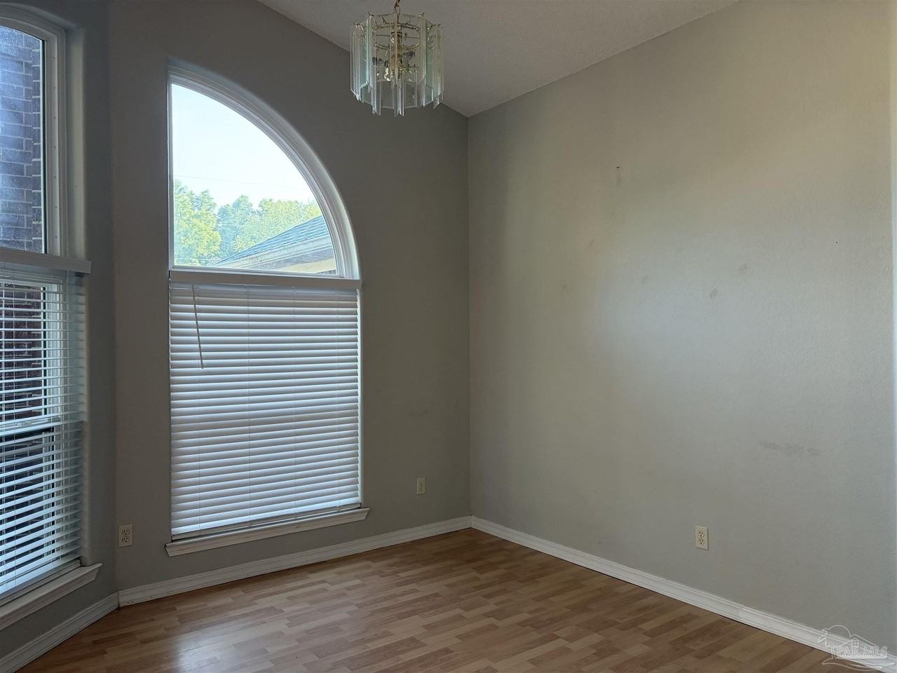 5614 Whispering Woods Dr - Photo 7 of 18