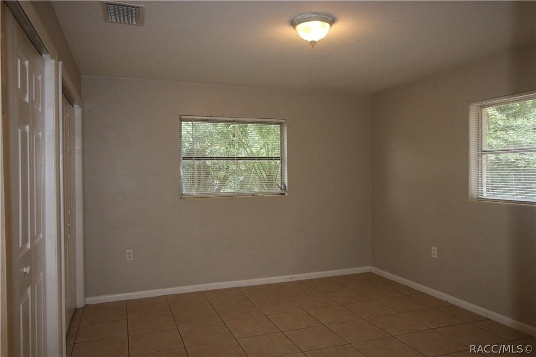 13 S Washington St - Photo 4 of 27