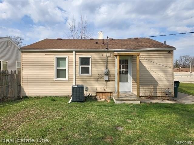 628 E Jarvis Ave - Photo 2 of 15