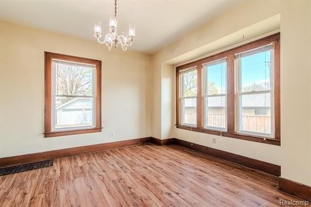 187 Vester St - Photo 5 of 25