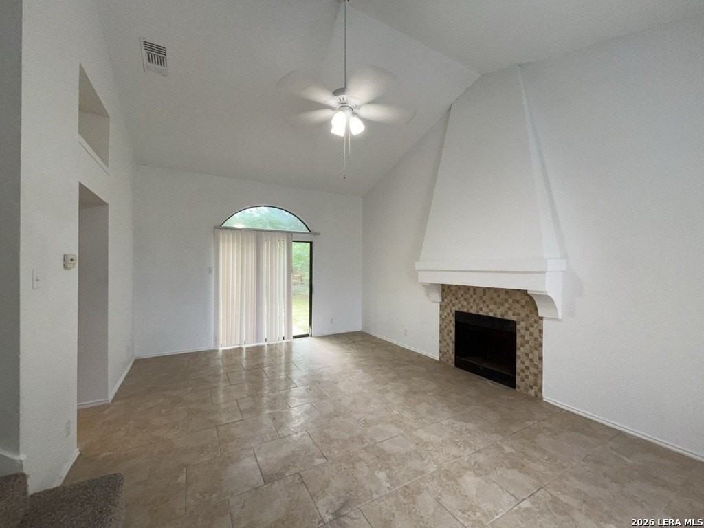 6202 Valley Clf - Photo 6 of 47