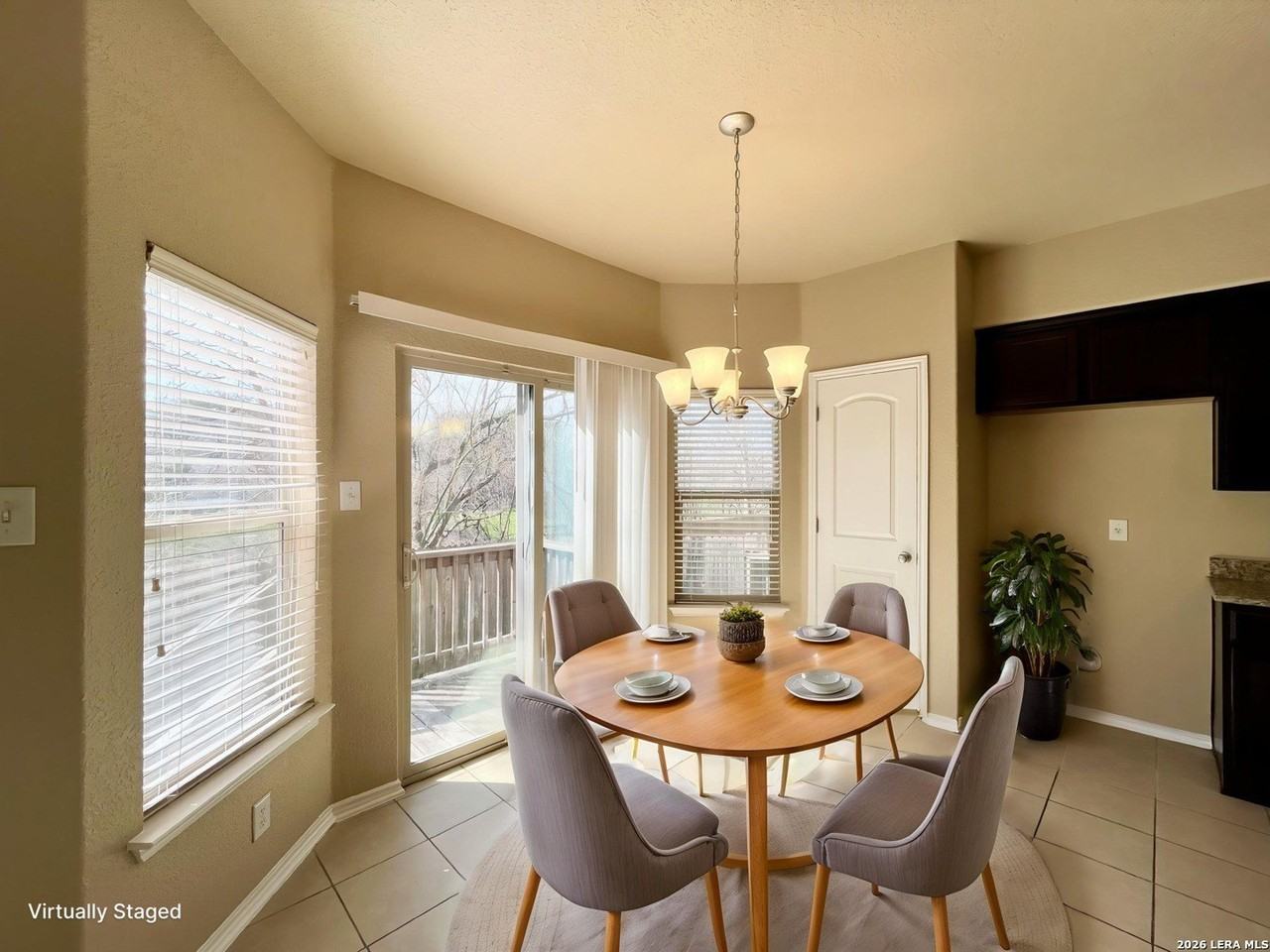 5442 Sunlit Brk - Photo 3 of 36
