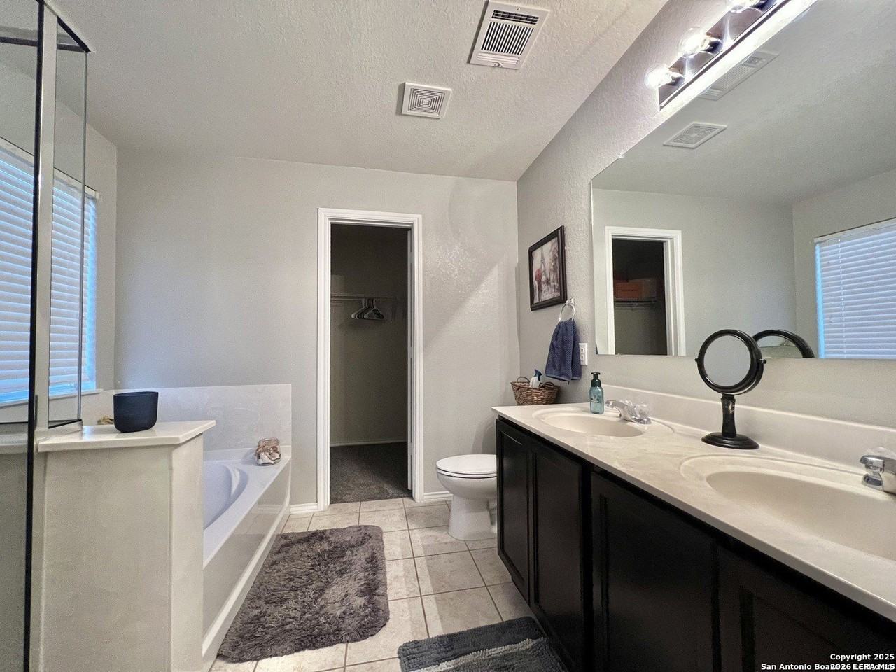 3731 Gallery Wls - Photo 6 of 16