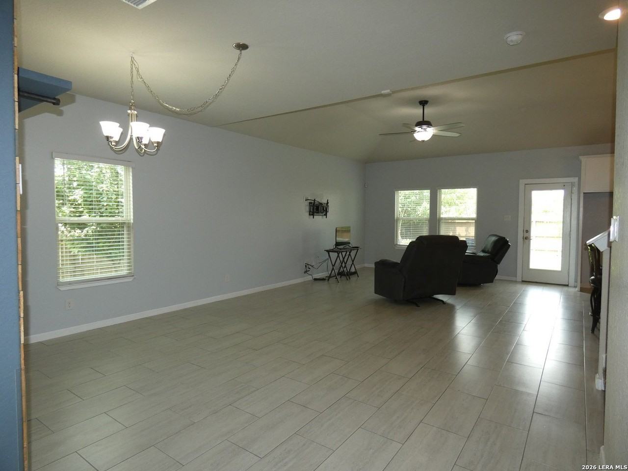 10503 Pablo Way - Photo 5 of 21