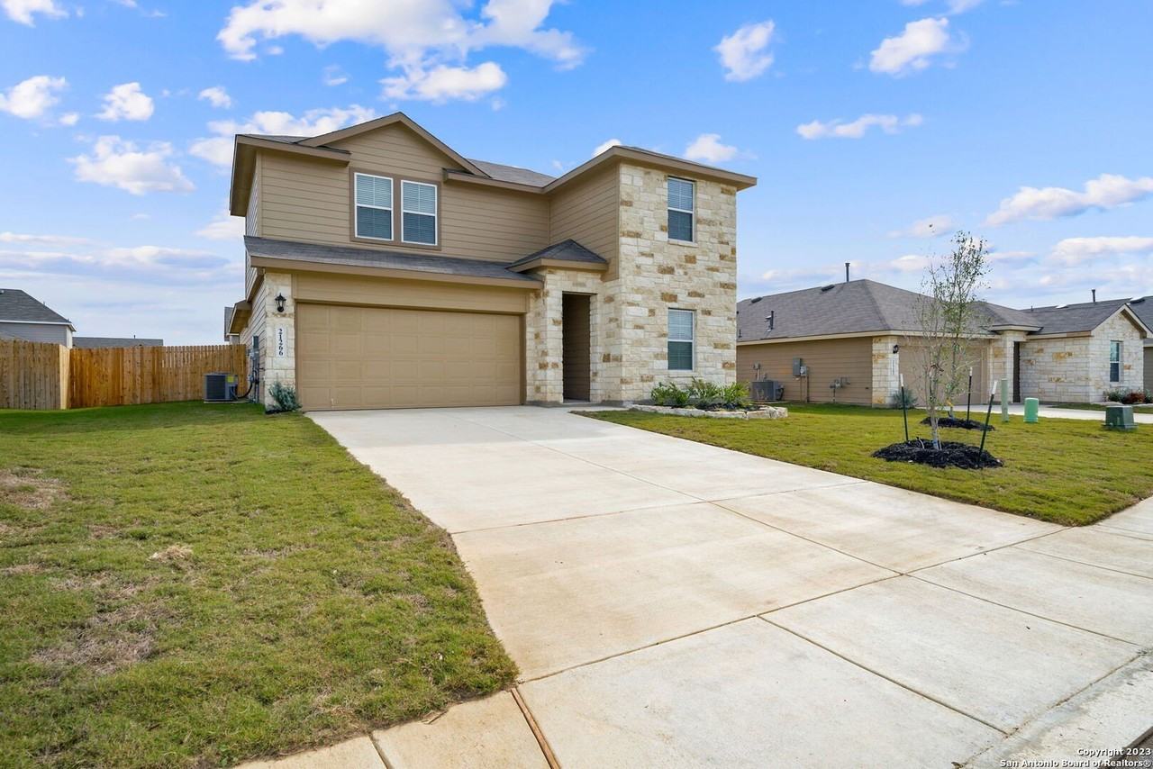 21266 Watercourse Way - Photo 2 of 30