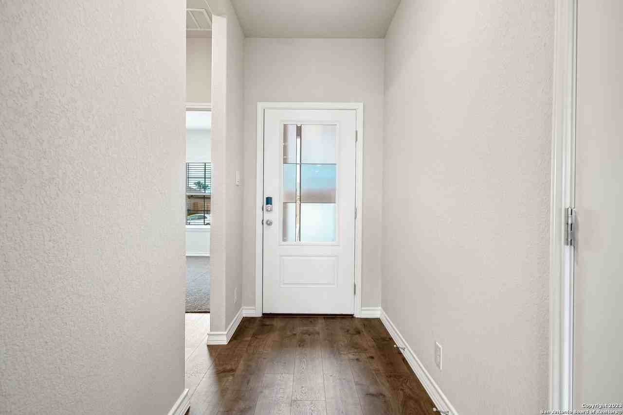 21266 Watercourse Way - Photo 5 of 30