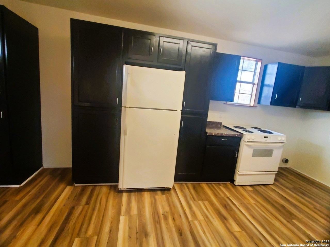8235 E Loop 1604 S - Photo 4 of 10