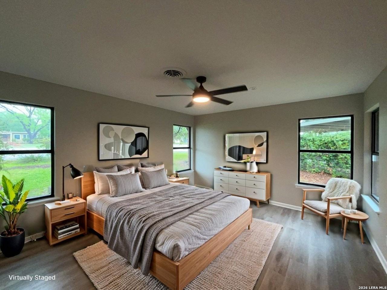 133 Shearer Hl - Photo 4 of 50