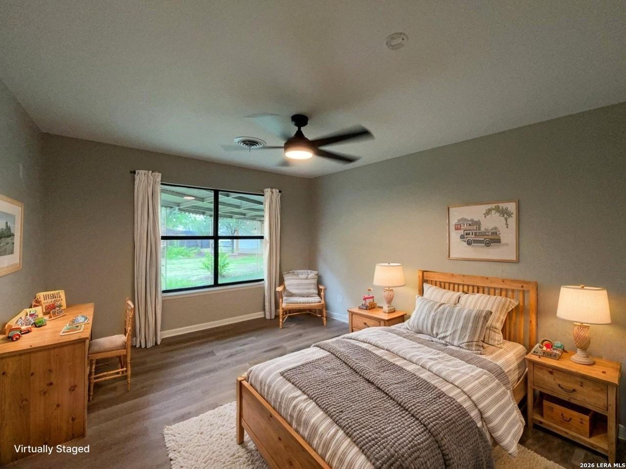 133 Shearer Hl - Photo 7 of 50