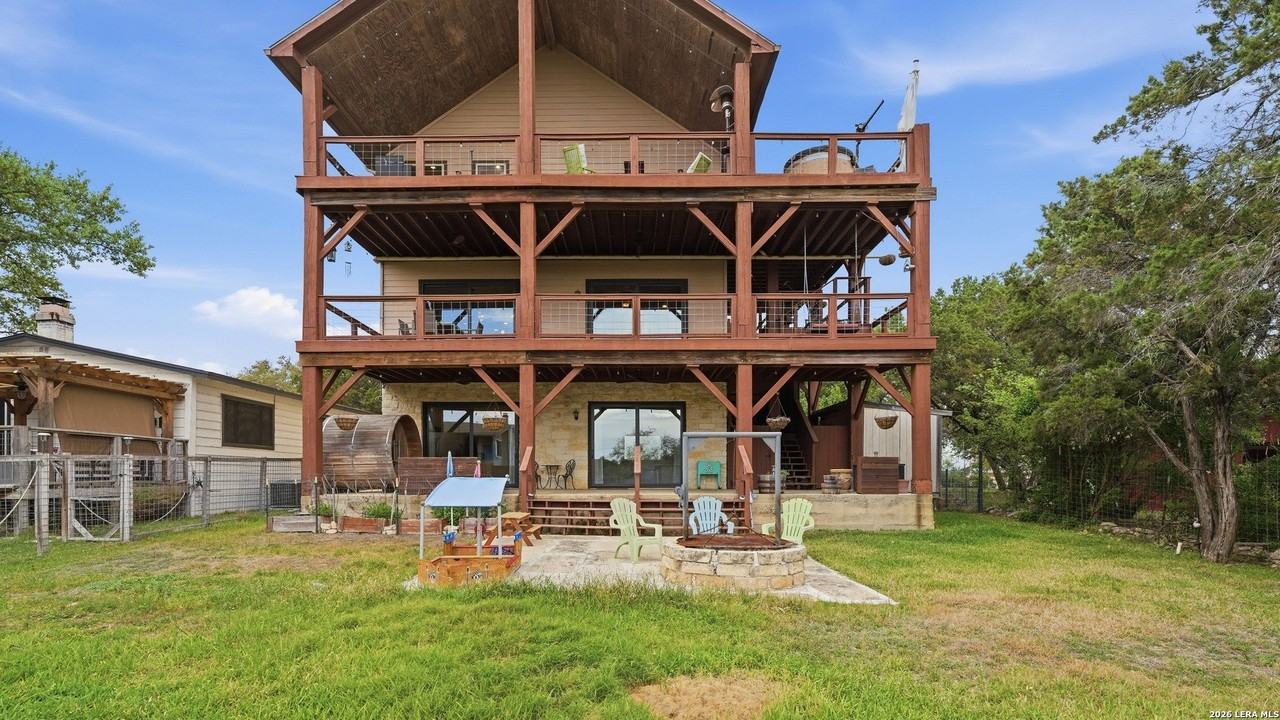 628 Country Ln - Photo 3 of 41