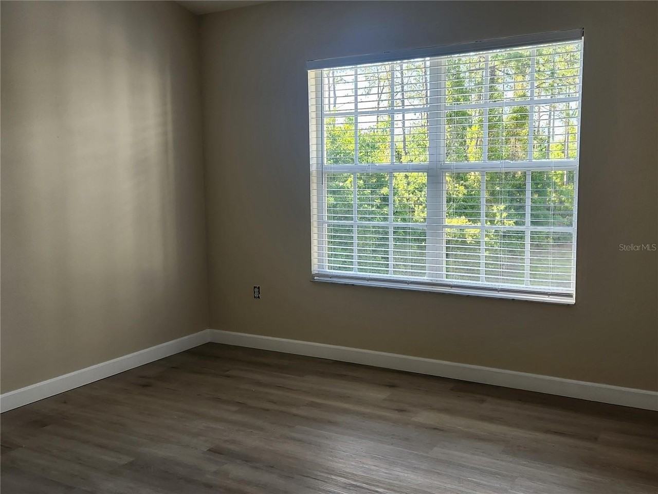 6327 Green Oak Cir #NA - Photo 3 of 14