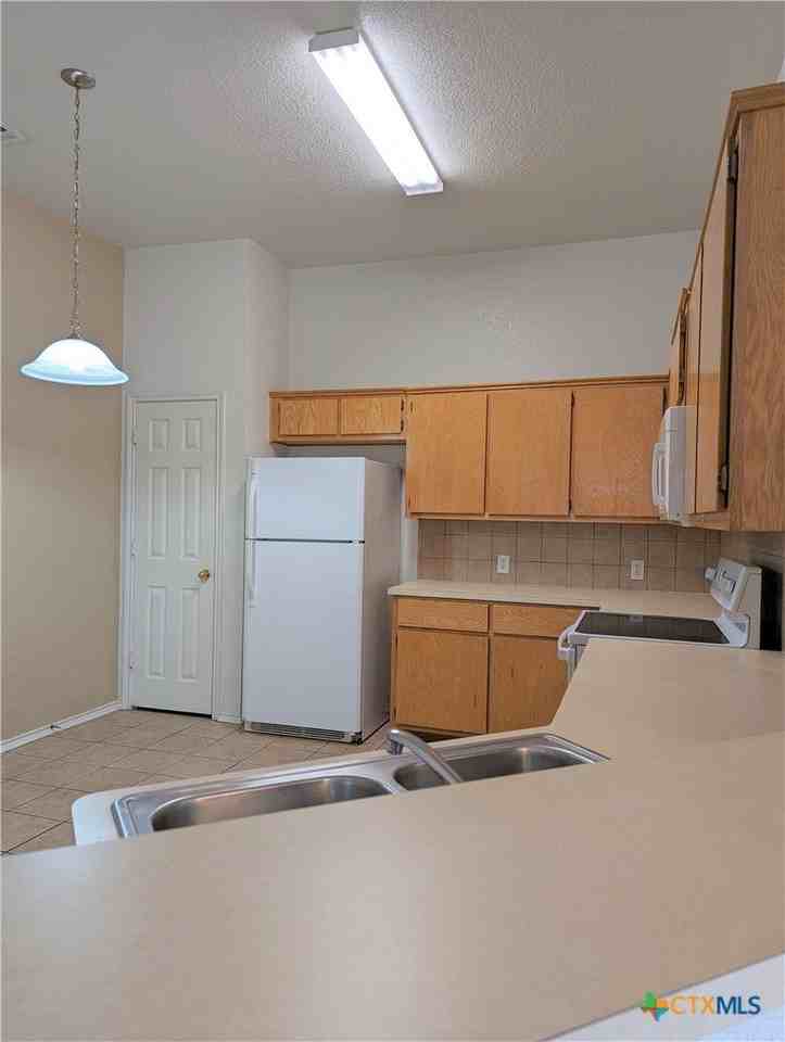 210 Dale Earnhardt Dr #B - Photo 6 of 15