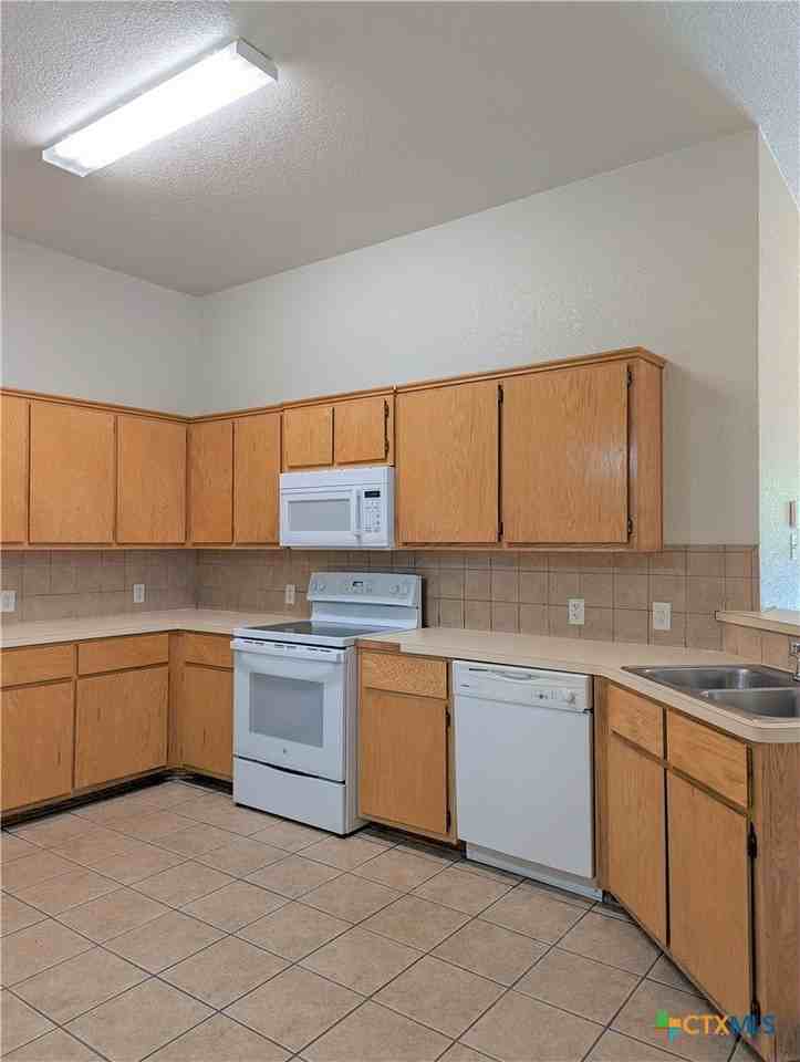 210 Dale Earnhardt Dr #B - Photo 7 of 15