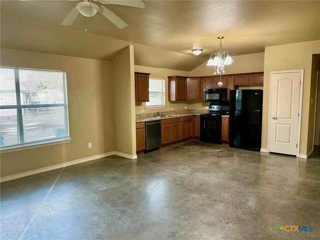 1400 Clyde St #B - Photo 2 of 16