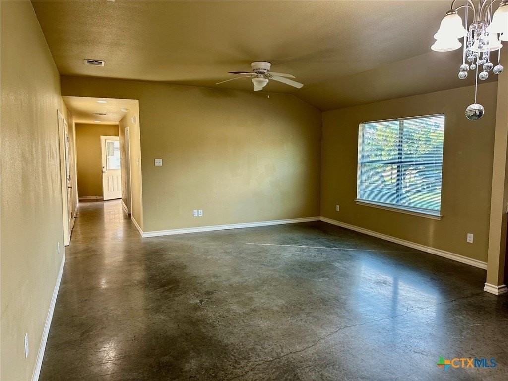 1400 Clyde St #B - Photo 7 of 16