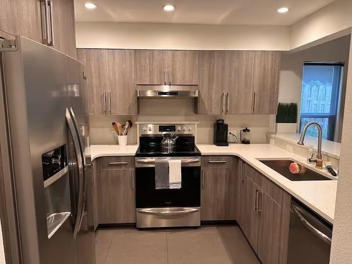2144 Shangri La Ln - Photo 5 of 18