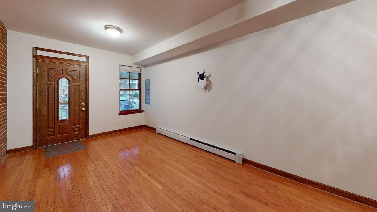1008 23rd St Nw - Photo 4 of 18