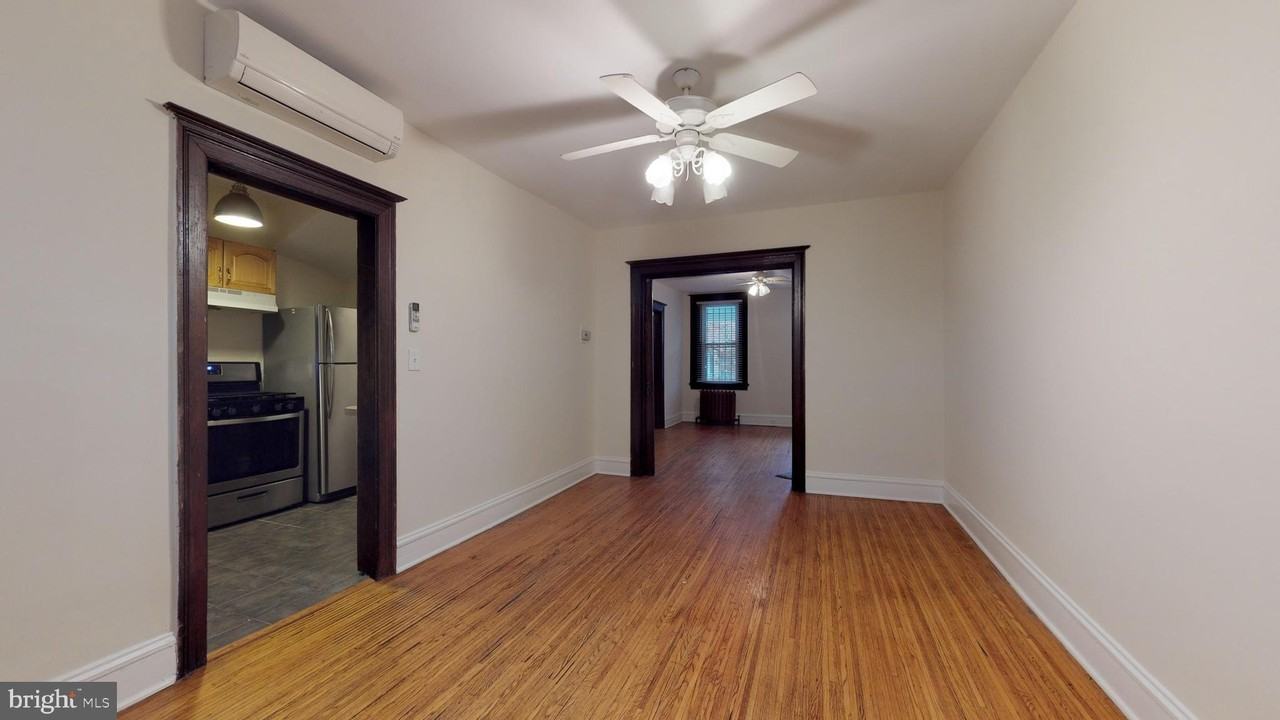 728 Rock Creek Church Rd Nw - Photo 4 of 40