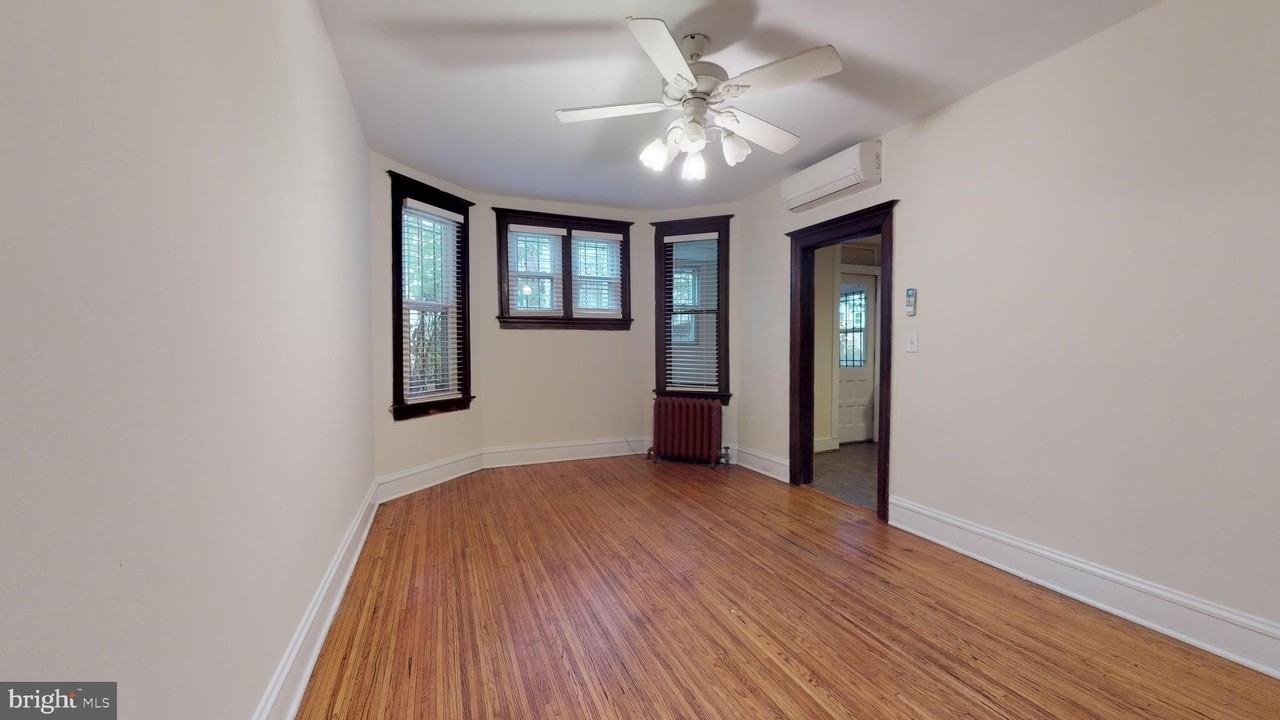 728 Rock Creek Church Rd Nw - Photo 5 of 40