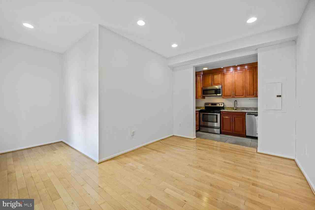 424 Q St Nw #C - Photo 7 of 15