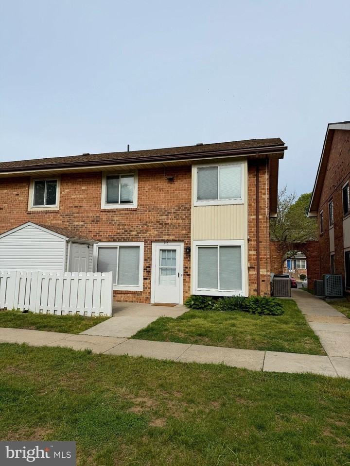 916 Cobble Creek Curv - Photo 2 of 18